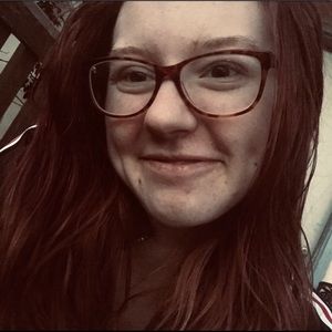 Meet your Posher, Alexandra